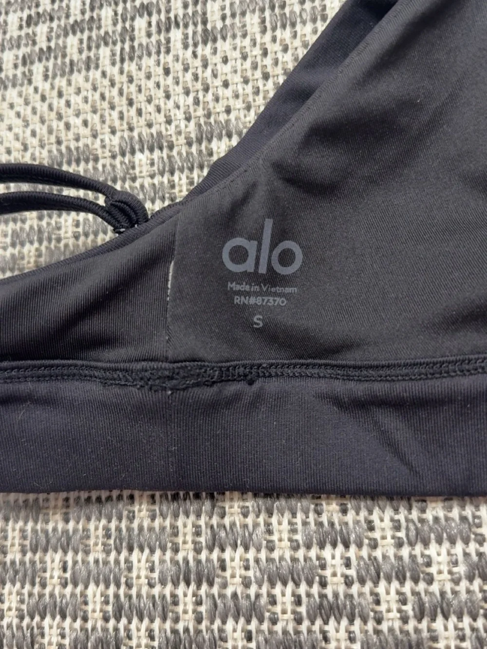 Alo Yoga Splendor Bra in Black